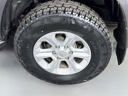 Certified 2022 Toyota 4Runner SR5 Premium image 31