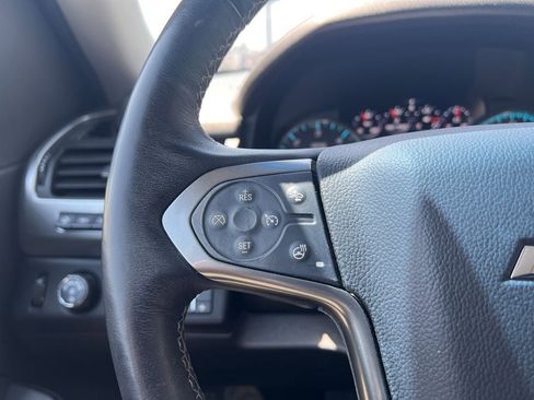 Used 2018 Chevrolet Suburban Premier AWD/4WD image 21