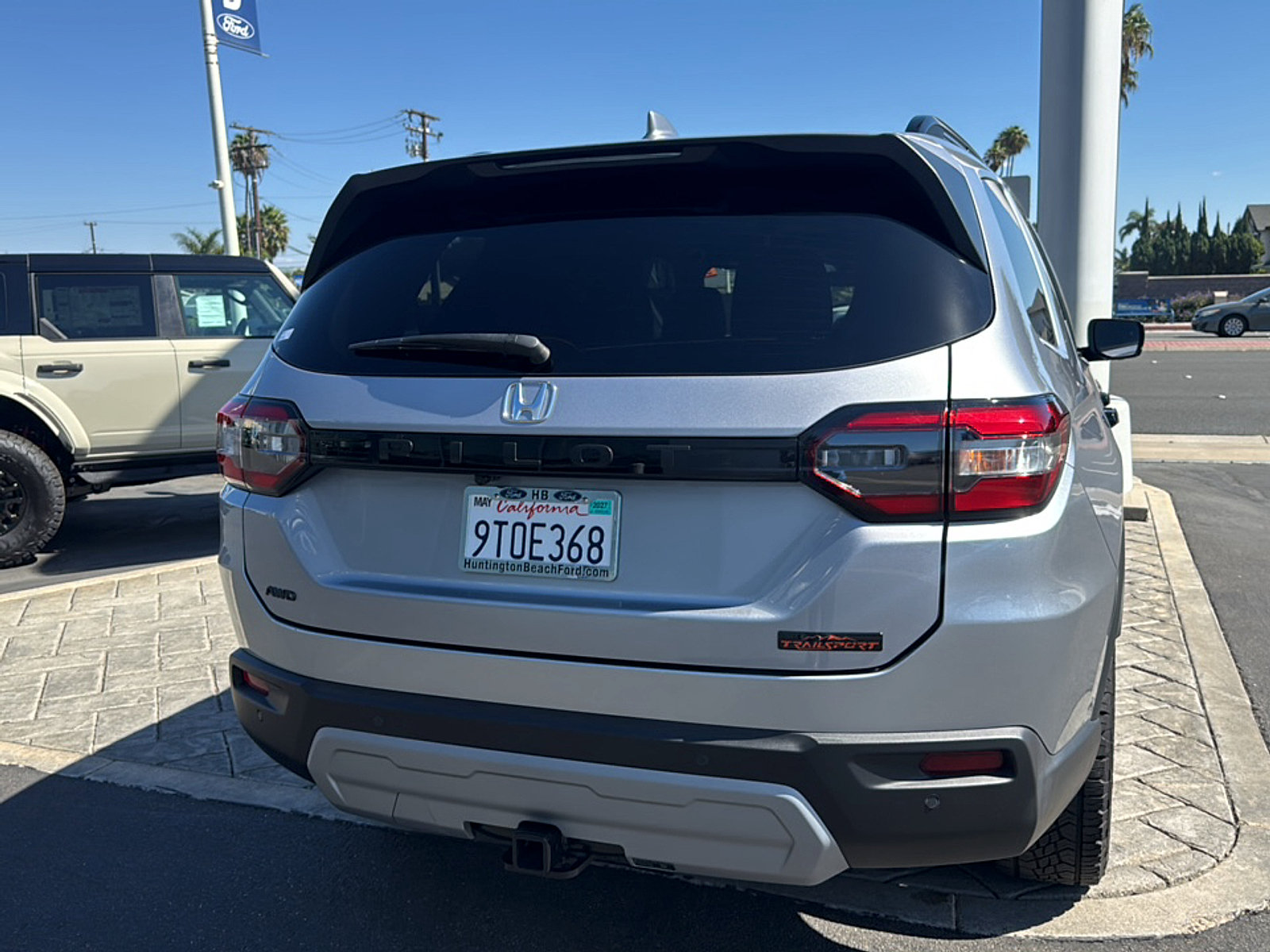 Used 2025 Honda Pilot TrailSport image 9