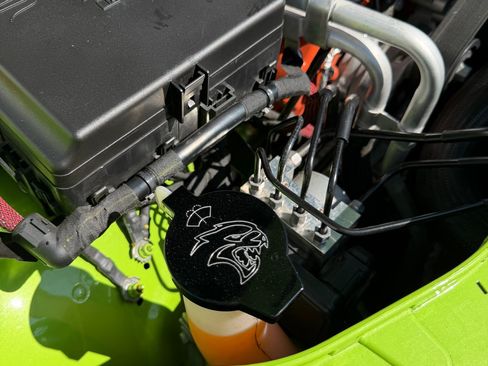Used 2019 Dodge Challenger SRT Hellcat RWD image 36