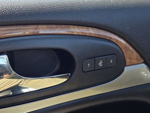 Used 2012 Buick Enclave Leather AWD/4WD image 30