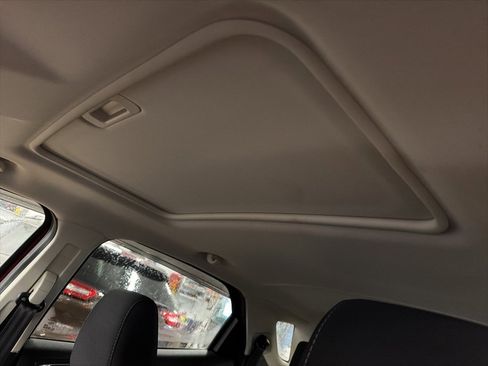 Used 2020 Ford EcoSport SE w/ SE Convenience Package image 10