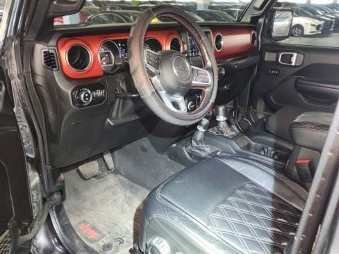 Used 2021 Jeep Gladiator Rubicon w/ Cold Weather Group image 6