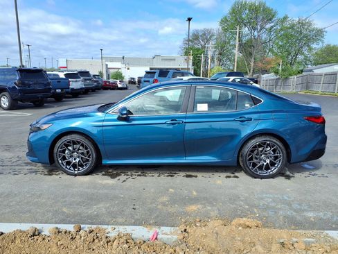 New 2026 Toyota Camry XLE FWD image 29