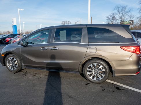 Used 2023 Honda Odyssey EX-L image 4