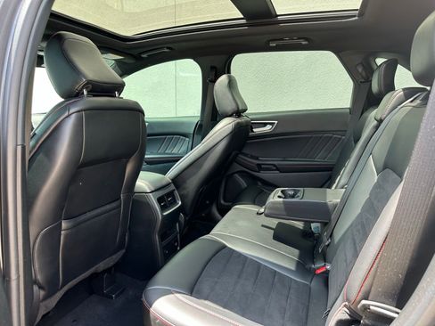 Used 2024 Ford Edge ST-Line AWD/4WD image 13