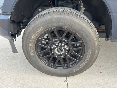 Used 2020 Ford F250 Lariat image 11