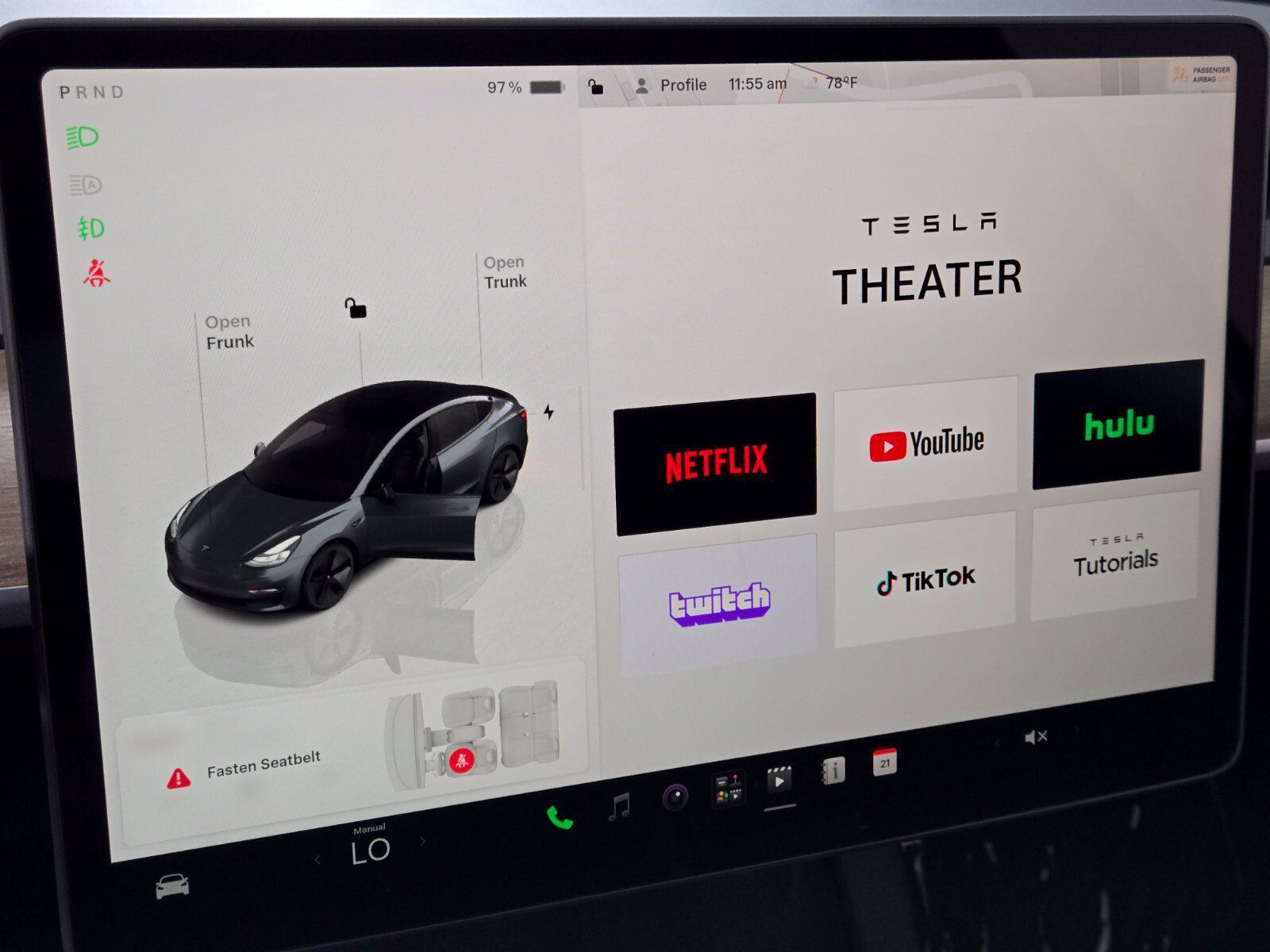 Used 2023 Tesla Model 3 Standard Range RWD image 27