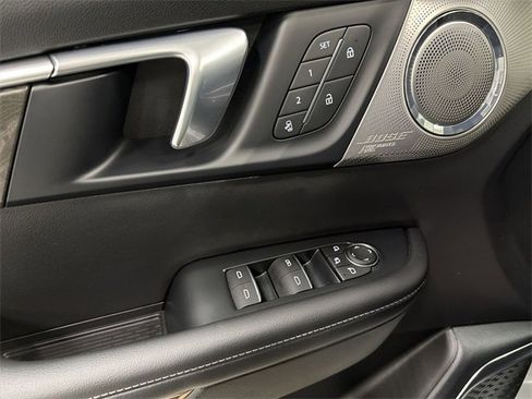 Certified 2025 Buick Enclave Avenir w/ Super Cruise Package image 25