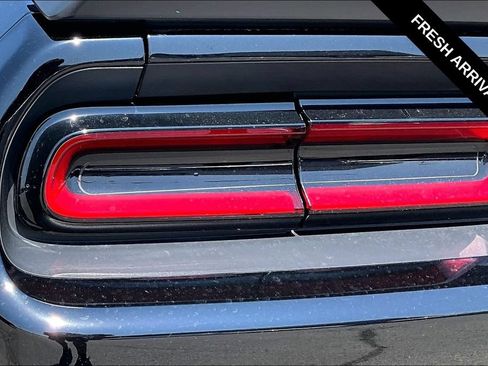 Used 2016 Dodge Challenger SRT Hellcat RWD image 21