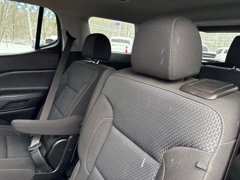 Used 2023 GMC Acadia SLE w/ Driver Convenience Package image 23