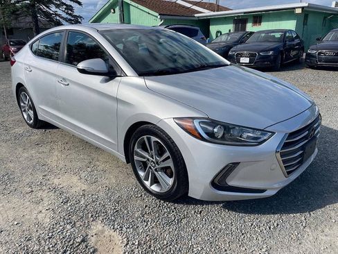 Used 2018 Hyundai Elantra Limited FWD image 4