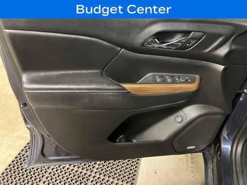 Used 2018 GMC Acadia SLE w/ Driver Alert Package I image 15