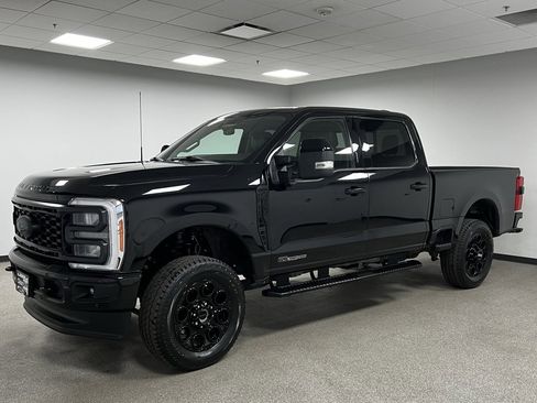 Used 2023 Ford F350 Lariat w/ Lariat Ultimate Package image 6