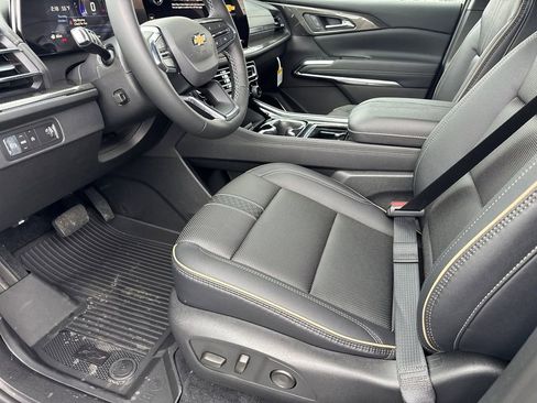 New 2026 Chevrolet Traverse High Country w/ LPO, Floor Liner Package FWD image 10