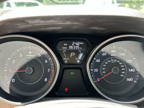 Used 2013 Hyundai Elantra GLS w/ Preferred Pkg FWD image 7