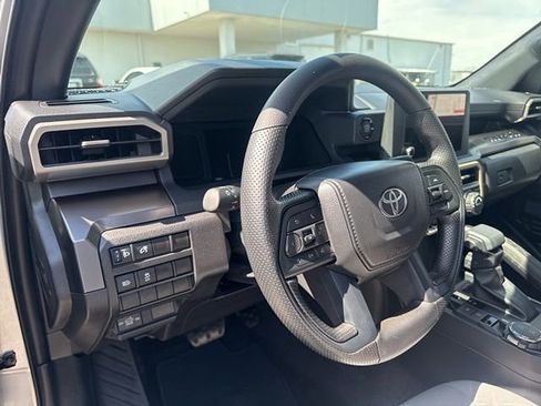 Used 2025 Toyota Tacoma SR5 image 10