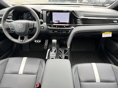 New 2026 Toyota Camry SE FWD image 32