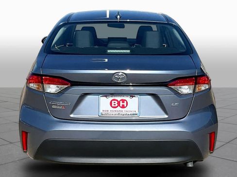 Used 2025 Toyota Corolla LE FWD image 5
