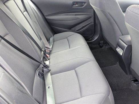 Used 2025 Toyota Corolla LE image 17