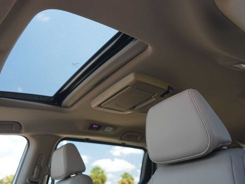 Used 2022 Honda Odyssey Touring image 24