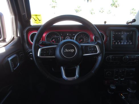 Used 2019 Jeep Wrangler Unlimited Rubicon w/ Cold Weather Group AWD/4WD image 22