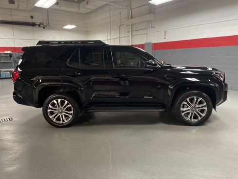 Used 2025 Toyota 4Runner Limited image 11