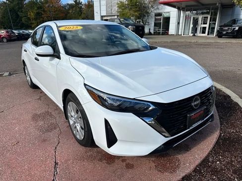 Used 2025 Nissan Sentra S image 7