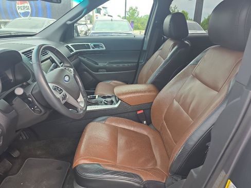 Used 2014 Ford Explorer Limited w/ Equipment Group 302A AWD/4WD image 11