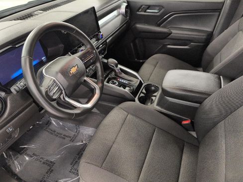 Certified 2024 Chevrolet Colorado LT w/ LT Convenience Package II AWD/4WD image 9