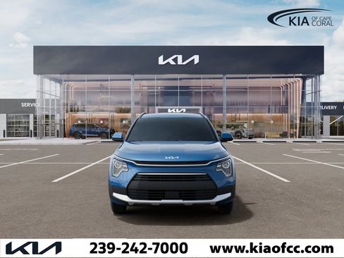 New 2026 Kia Niro EX FWD image 2