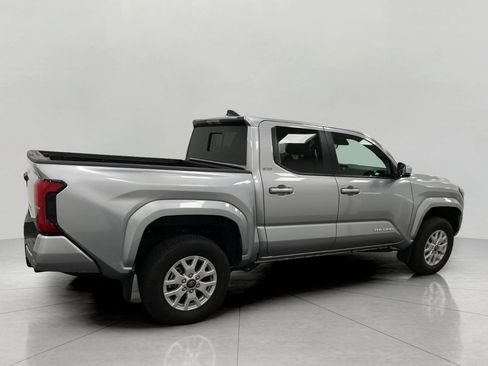 Used 2024 Toyota Tacoma SR5 AWD/4WD image 3