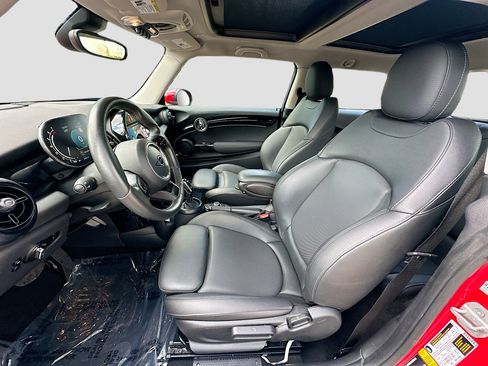 Certified 2024 MINI Cooper S image 21