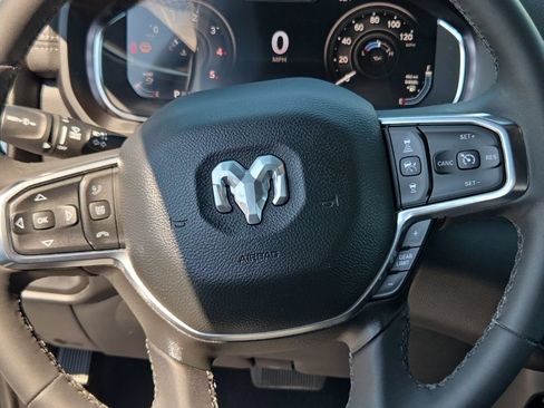 Used 2026 RAM 2500 Laramie AWD/4WD image 27