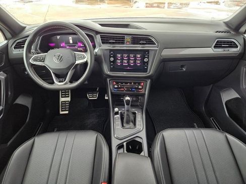 Used 2023 Volkswagen Tiguan SE R-Line FWD image 19