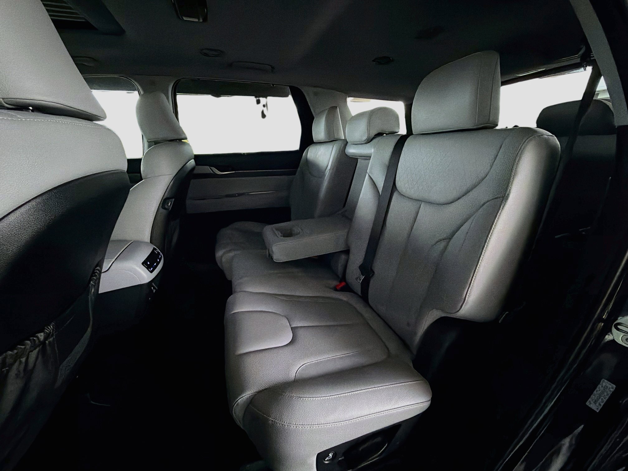 Used 2022 Hyundai Palisade SEL w/ 8P Bench Seat Package AWD/4WD image 29