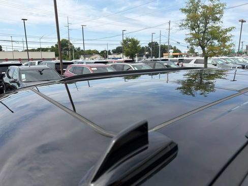 Used 2022 GMC Yukon AT4 AWD/4WD image 18