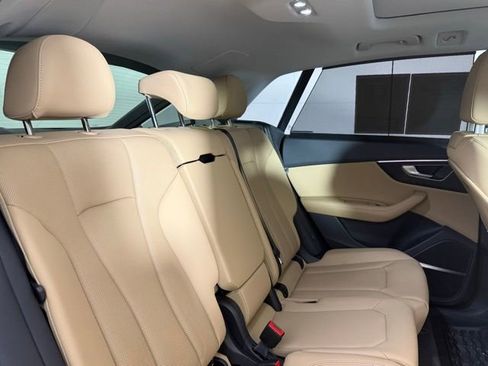 Used 2023 Audi Q8 Premium Plus w/ Premium Plus Package image 28