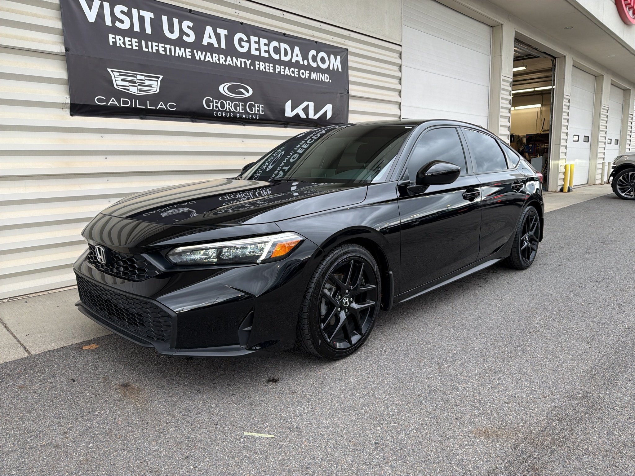 Used 2025 Honda Civic Sport image 1