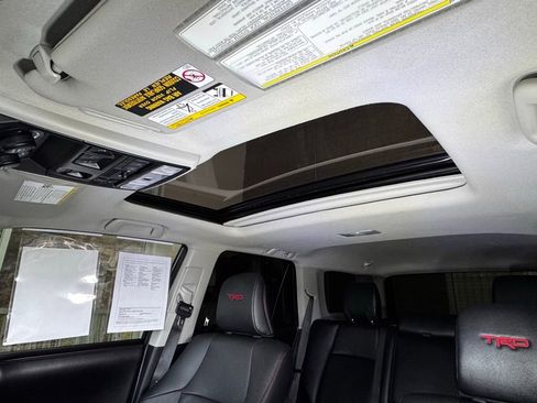Certified 2024 Toyota 4Runner TRD Off-Road Premium w/ Moonroof Package AWD/4WD image 44
