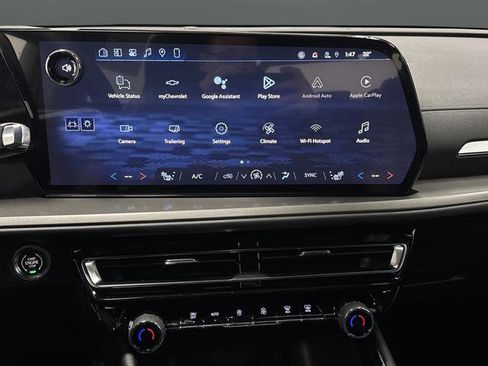 New 2026 Chevrolet Traverse LT image 8