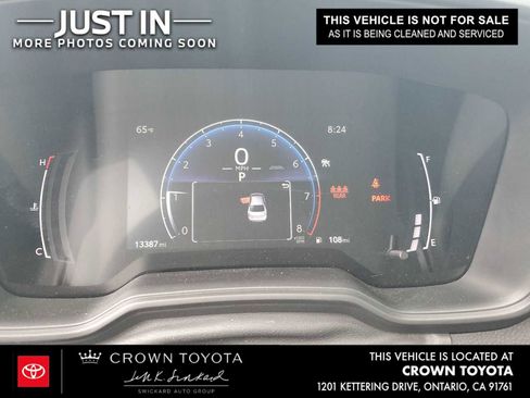 Used 2026 Toyota Corolla LE FWD image 5