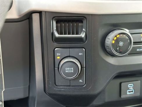 Certified 2023 Ford F150 XLT image 3