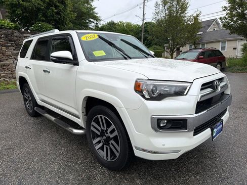 Used 2022 Toyota 4Runner Limited AWD/4WD image 9