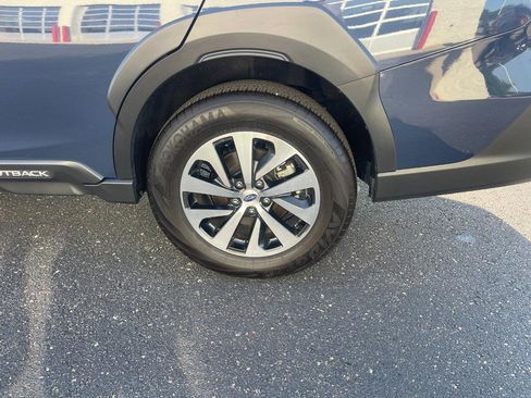 Used 2024 Subaru Outback AWD/4WD image 5