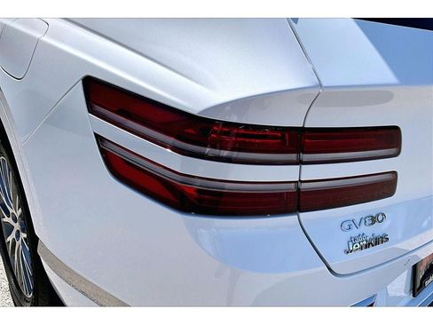 Used 2024 Chrysler Pacifica Touring-L FWD image 32