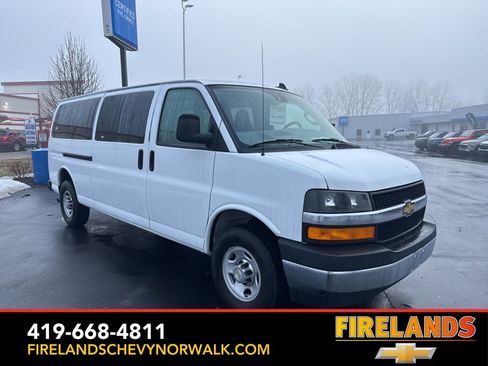 Used 2024 Chevrolet Express 3500 LT w/ LT Preferred Equipment Group image 1