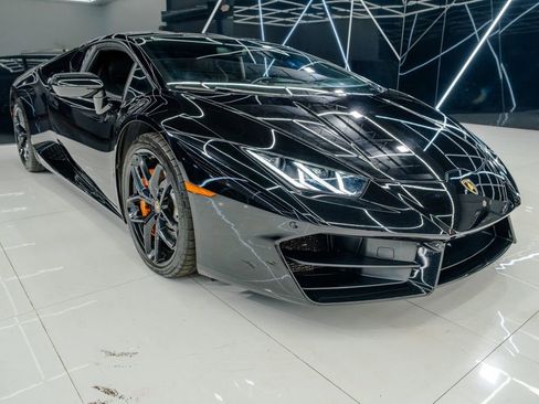 Used 2019 Lamborghini Huracan LP 580-2 image 6