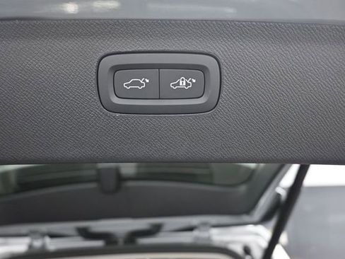 New 2026 Volvo XC90 B5 Plus w/ Protection Package Premier AWD/4WD image 25