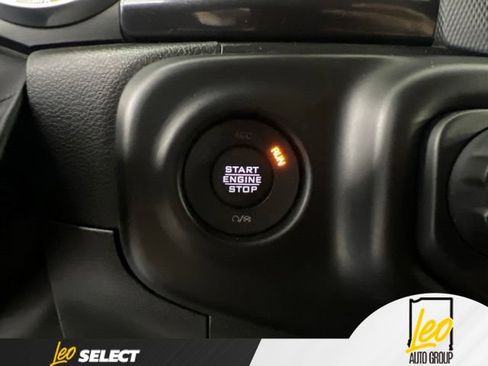 Used 2022 Jeep Wrangler Unlimited Sport AWD/4WD image 22